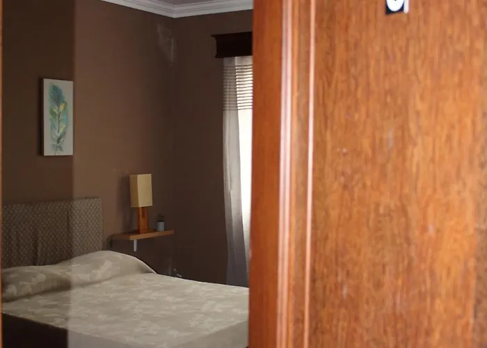 بيت ضيافة Bella Italia Populo Ponta Delgada