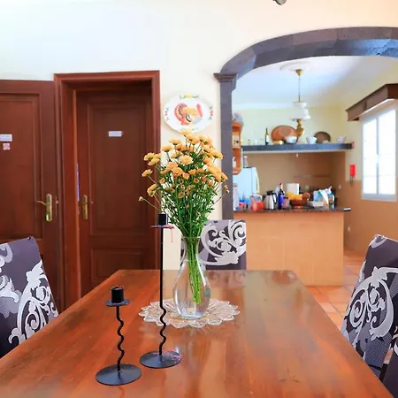 Bella Italia Populo Konukevi Ponta Delgada